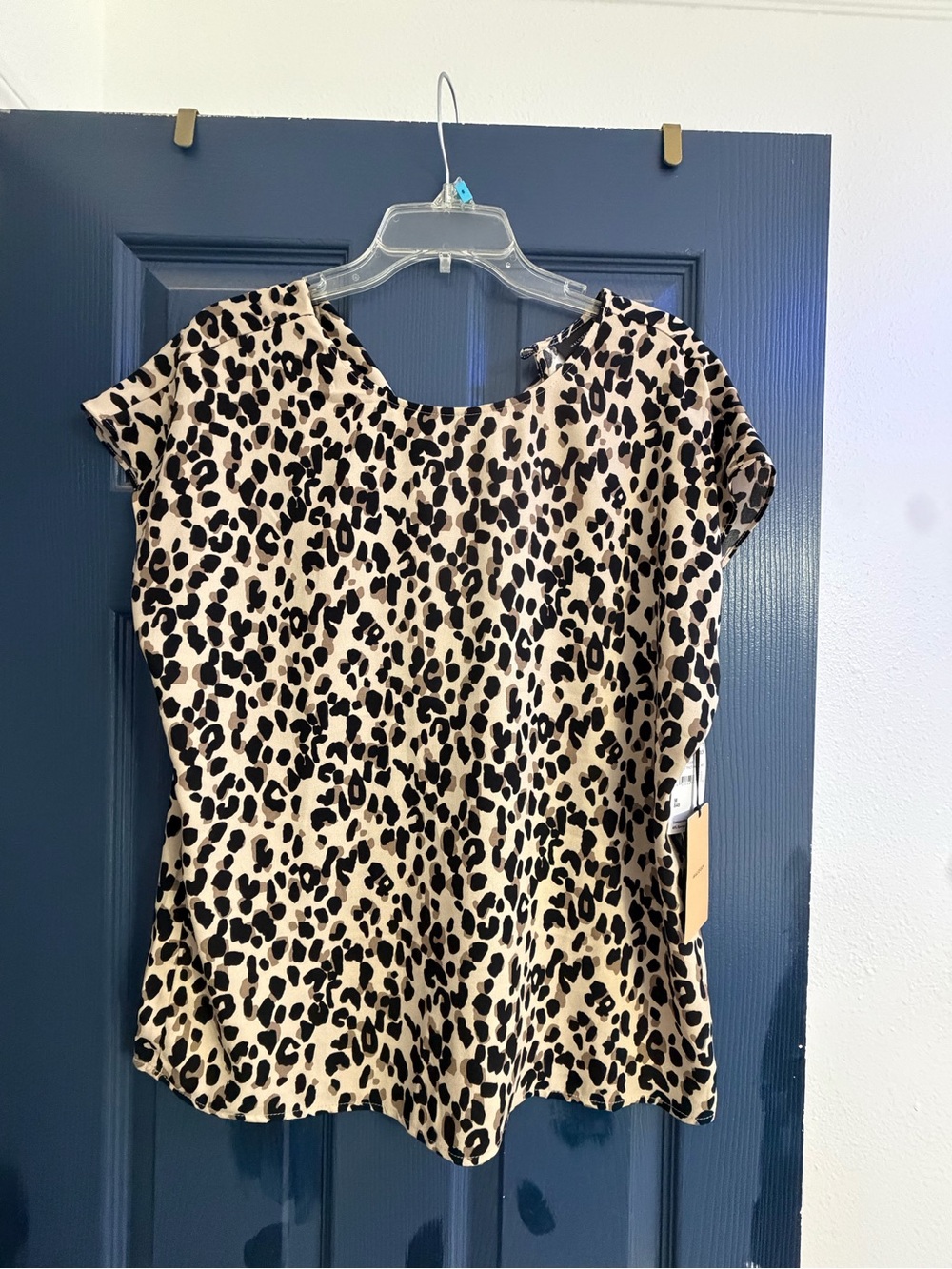 Halogen Leopard Print Short Sleeve Top in Cream and Black